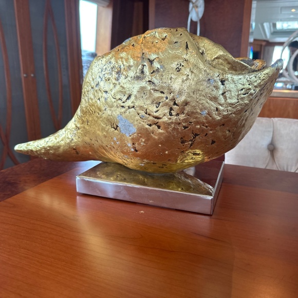 Shell - Picture 3 of 3